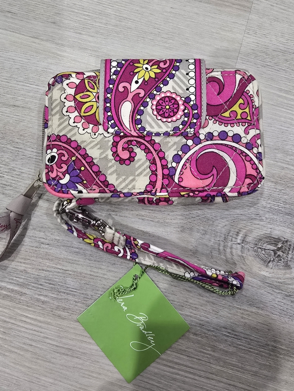 Vera Bradley Paisley Meets Plaid Smartphone Wristlet Wallet NWT